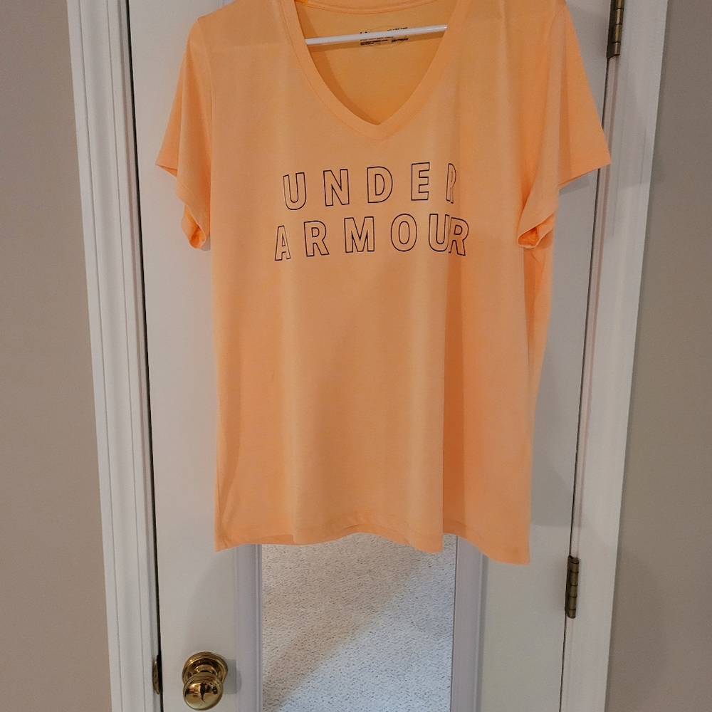 Under armour workout shirt